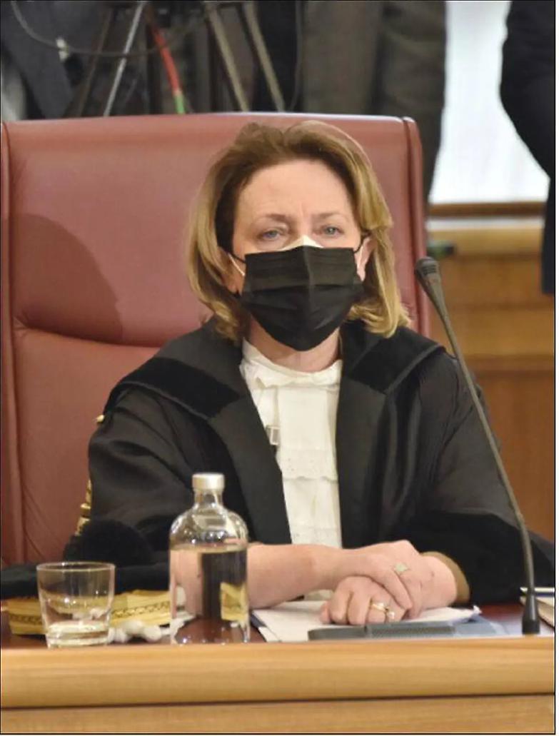 Maria Masi: &laquo;Liberare chi amministra dal terrore della firma&raquo;