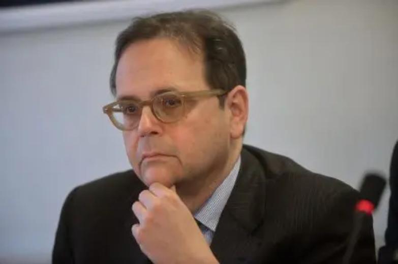 &laquo;Vaccini agli avvocati? Non comportiamoci da privilegiati&raquo;