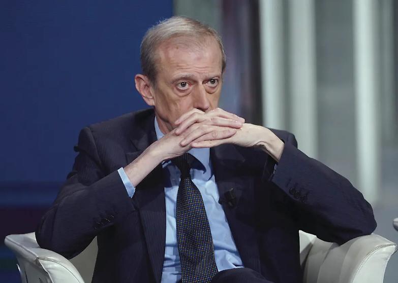Fassino: &laquo;Il mio Pci non c&rsquo;&egrave; pi&ugrave; ma i suoi valori politici servono anche a Draghi&raquo;