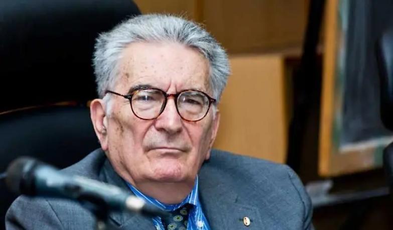 &laquo;Letta segretario dem? Certo, &egrave; serio, ma chi glielo fa fare?&raquo;