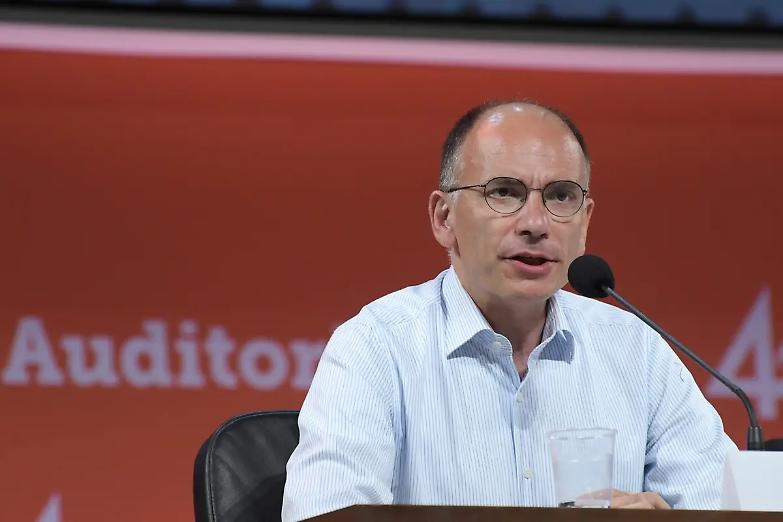 Letta ci sta: &laquo;Mi candido alla guida del Pd per amore della politica&raquo;