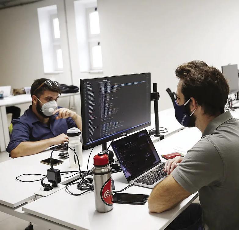 Ristori e benefici minimi: ai professionisti serve altro