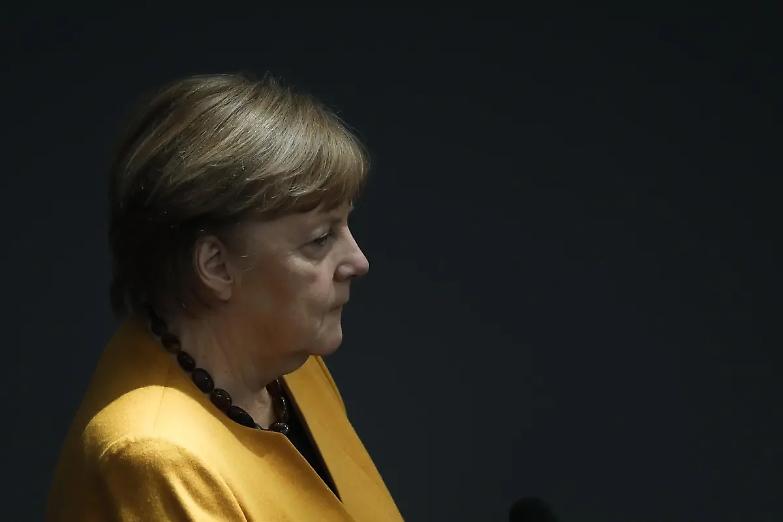 Merkel ritira il "super-lockdown" di Pasqua: "Errore mio, chiedo scusa a tutti i tedeschi"