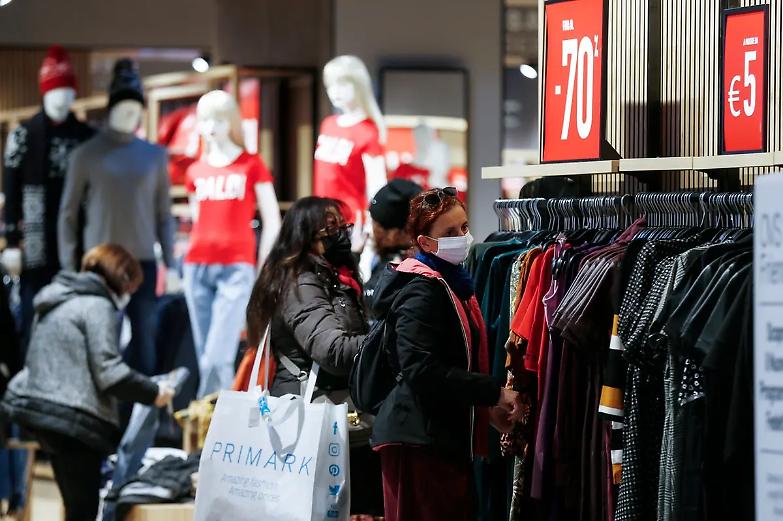 Da luned&igrave; quasi tutta l'Italia diventa arancione. In rosso solo quattro regioni