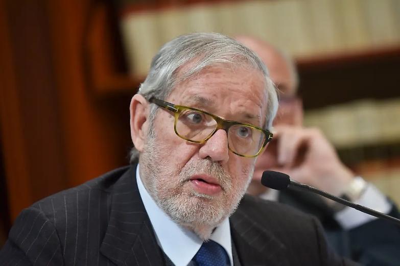 &laquo;Sull'ergastolo ostativo scelta inedita: il giudice delle leggi si &egrave; spinto oltre i limiti, pi&ugrave; che sul fine vita&raquo;