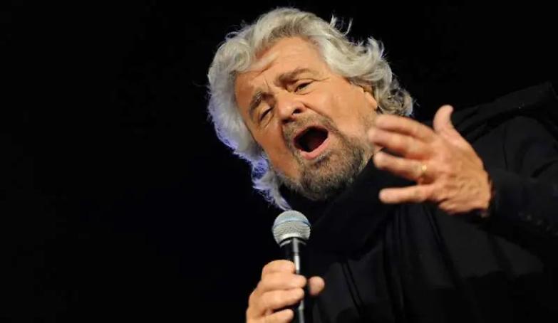 Lo sfogo di Grillo: &laquo;Mio figlio non &egrave; uno stupratore. Mandate me in galera&raquo;