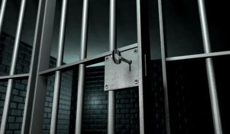 &laquo;Assolti in sei dopo 2 anni di galera. Il settimo si &egrave; impiccato in cella&raquo;