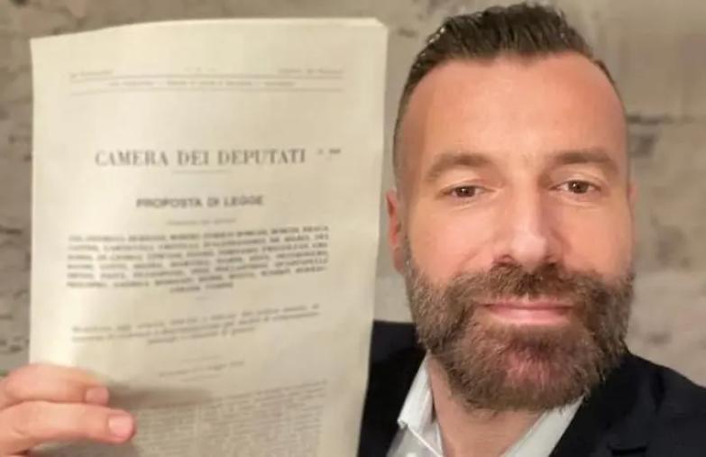 Dem e grillini alla ricerca dell&rsquo;incidente diplomatico con la Lega sul Ddl Zan