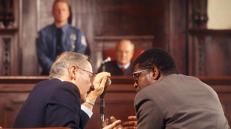 Se l'indagato diventa il "colpevole" e l'avvocato il suo "complice"