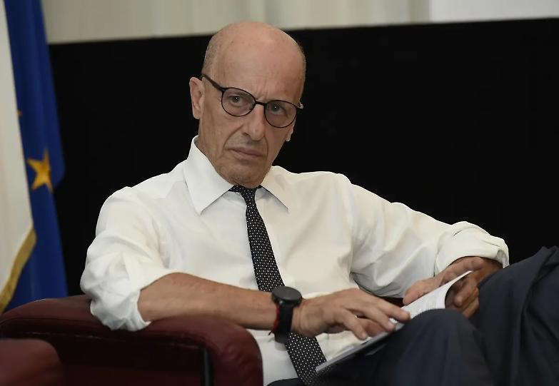 &laquo;Qualcuno chieda la verit&agrave; a Pignatone: &egrave; lui lo snodo di quello che &egrave; successo in questo Paese negli ultimi 10 anni&raquo;