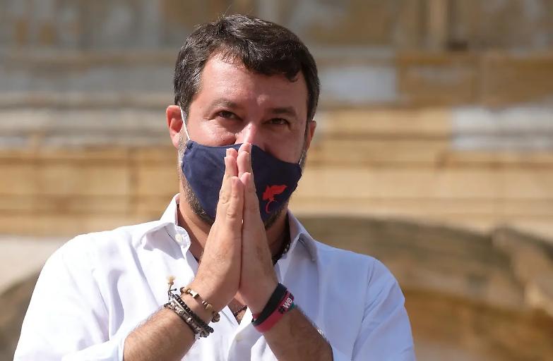 Nave Gregoretti, Salvini non andr&agrave; processo: "Il fatto non sussiste"