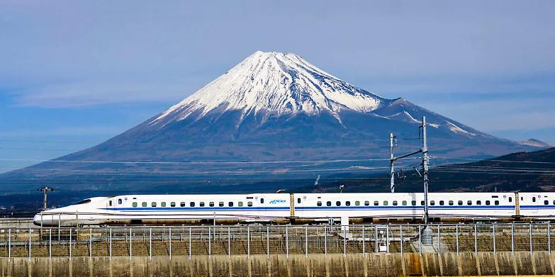 Giappone, il treno arriva con un minuto di ritardo. E scatta l'indagine