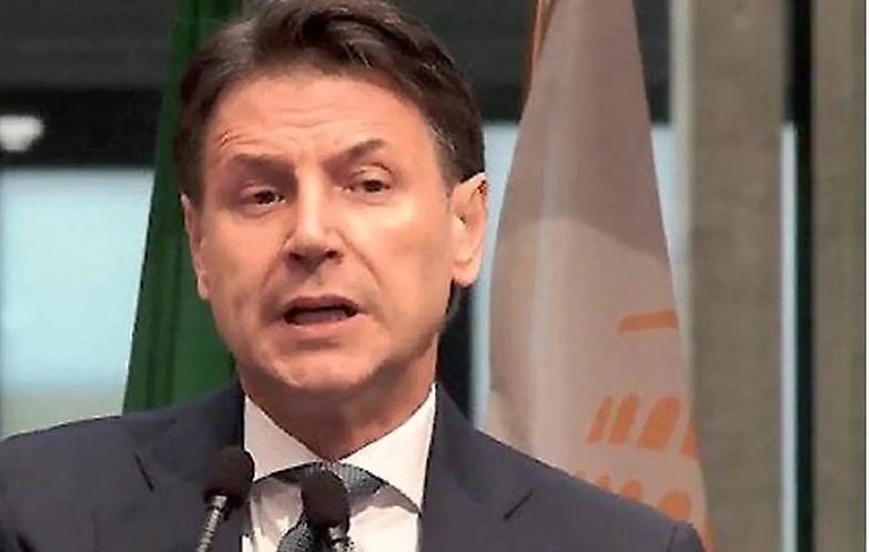 Giuseppe contro Beppe, un moderato anti Draghi e un radicale governista