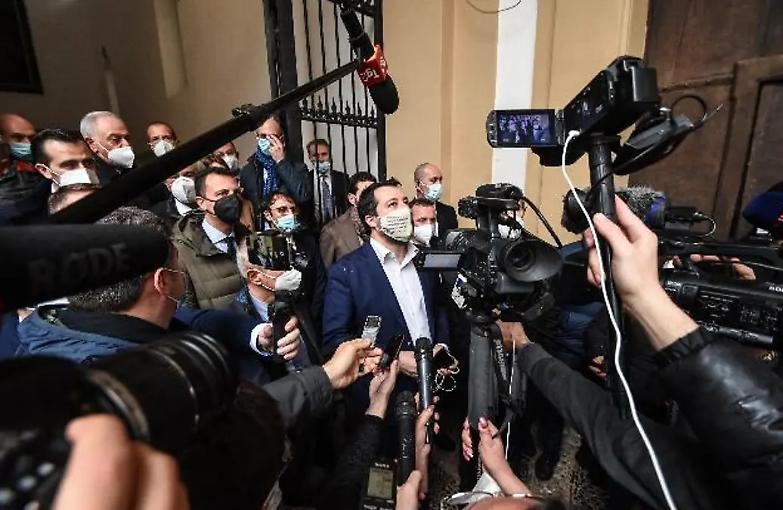 Salvini in arrivo a S.M. Capua Vetere mentre Sisto annuncia l'invio degli ispettori