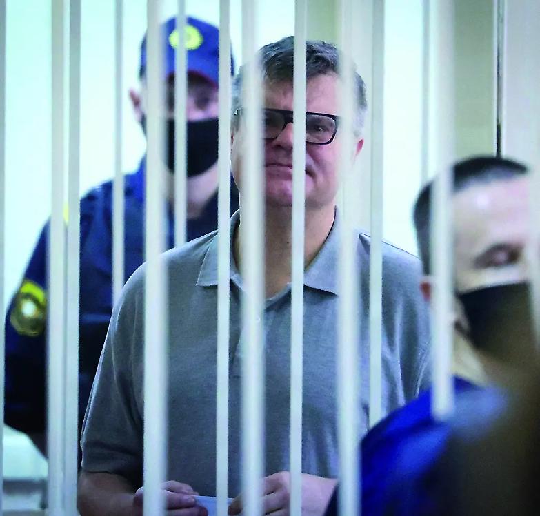 Metodo Bielorussia: 14 anni al dissidente con un solo grado di giudizio...