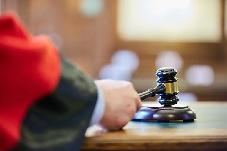 Italia lumaca d'Europa: oltre mille giorni per un processo civile