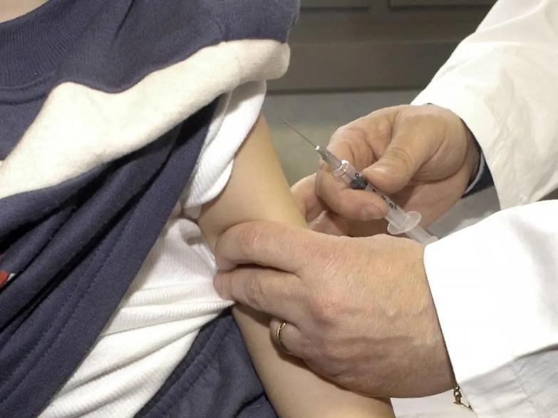 Il Gruppo di Firenze: &laquo;Solo con la vaccinazione si pu&ograve; garantire la sicurezza del ritorno a scuola in presenza&raquo;