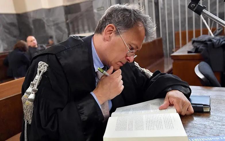 Storari prepara la sua difesa: al Csm depositer&agrave; tutto il carteggio con Greco