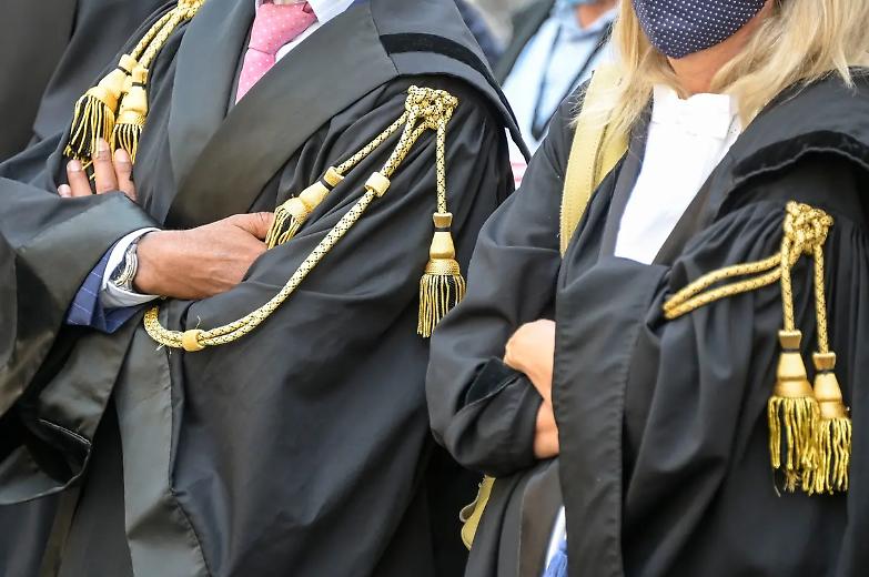 Garantire le pari opportunit&agrave;: la missione politica dell&rsquo;avvocatura