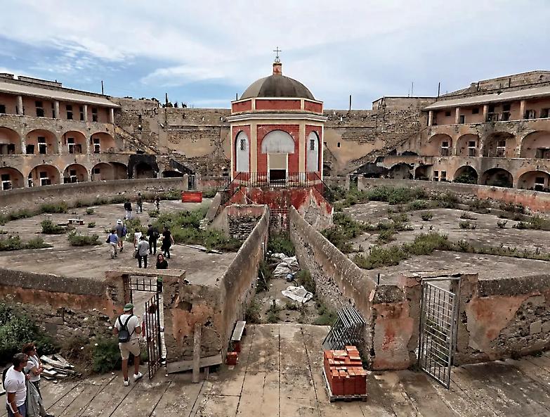 Reclusi a Santo Stefano dove pure l&rsquo;Illuminismo perse il filo della ragione