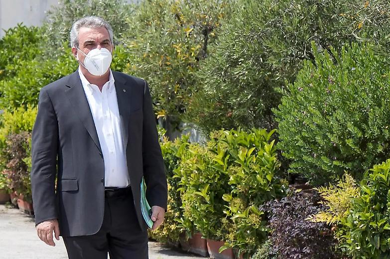 Luigi Sbarra esce allo scoperto: &laquo;Obbligo vaccinale? Siamo favorevoli&raquo;