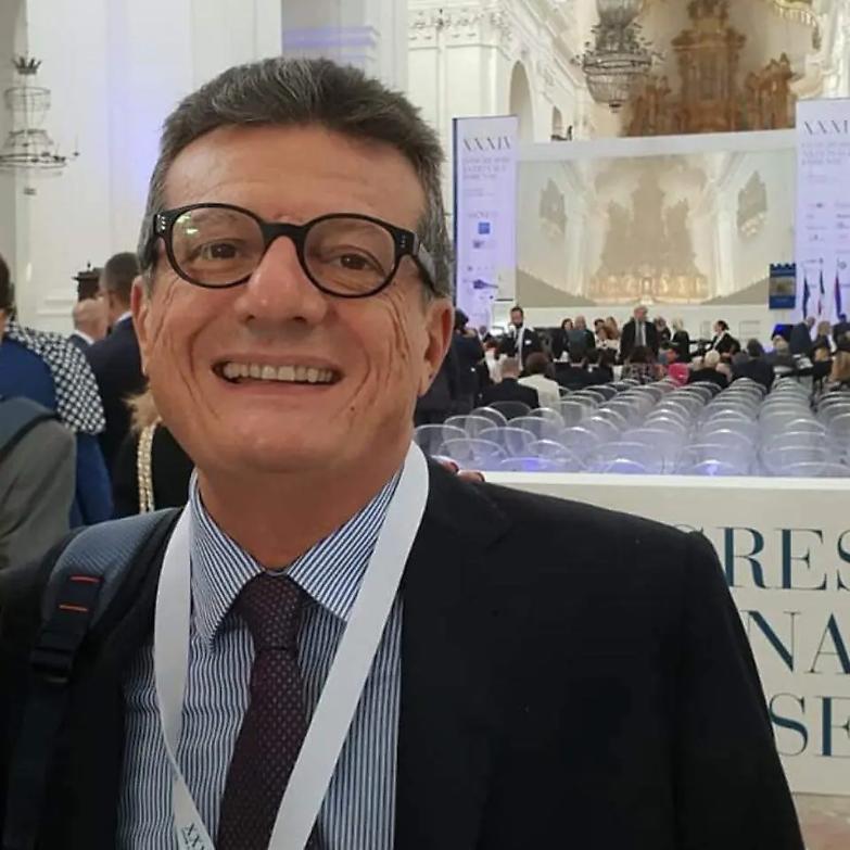 &laquo;Non &egrave; una fuga dalla toga ma dal reddito basso&raquo;