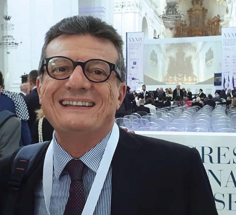 &laquo;Non &egrave; una semplice fuga dalla toga: &egrave; pi&ugrave; una fuga dal reddito basso...&raquo;