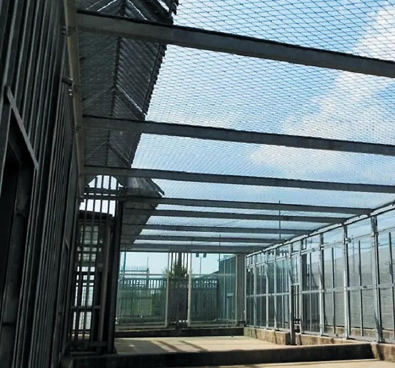 Cpr , trattenuti e poi abbandonati ai loro disagi psichiatrici