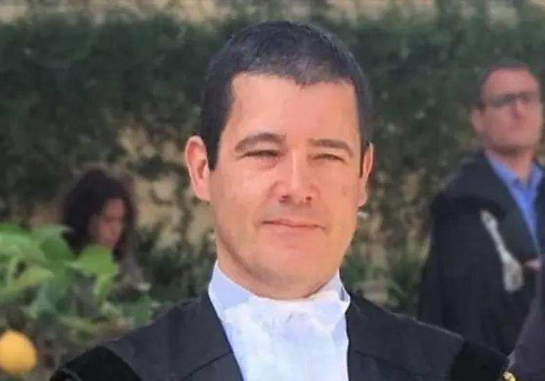 &laquo;Coi soldi del Recovery il governo liquidi i patrocini a spese dello Stato&raquo;