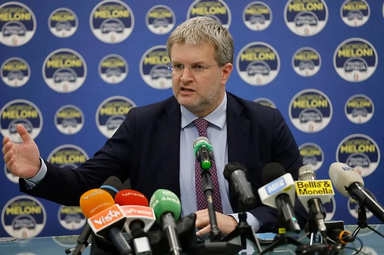 Fidanza e il "Barone nero" indagati per finanziamento illecito e riciclaggio