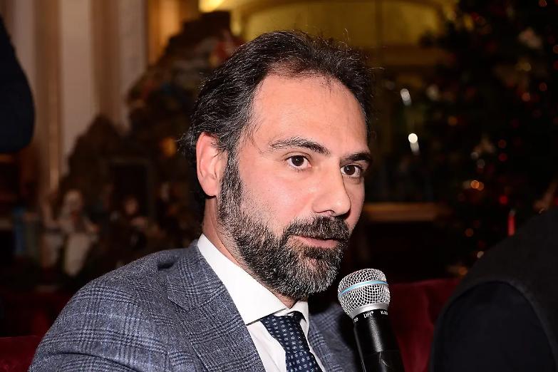 Maresca, il pm sconfitto a Napoli mantiene lo stipendio da magistrato