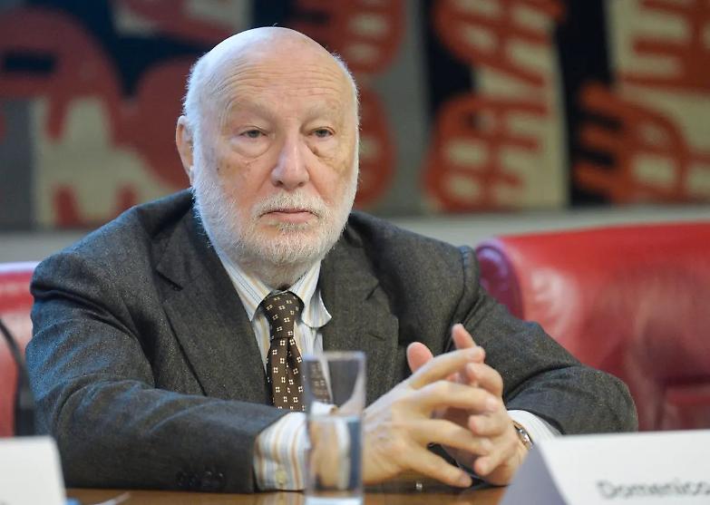 De Masi: &laquo;C&rsquo;&egrave; chi protesta contro il green pass. Ma la rabbia &egrave; figlia della precariet&agrave;&raquo;