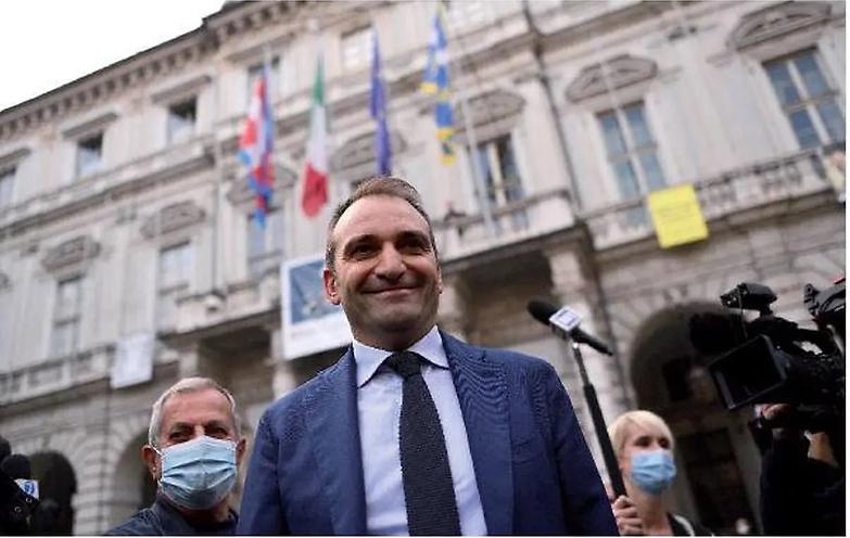 Letta e la vittoria dimezzata dall&rsquo;astensione record in periferia