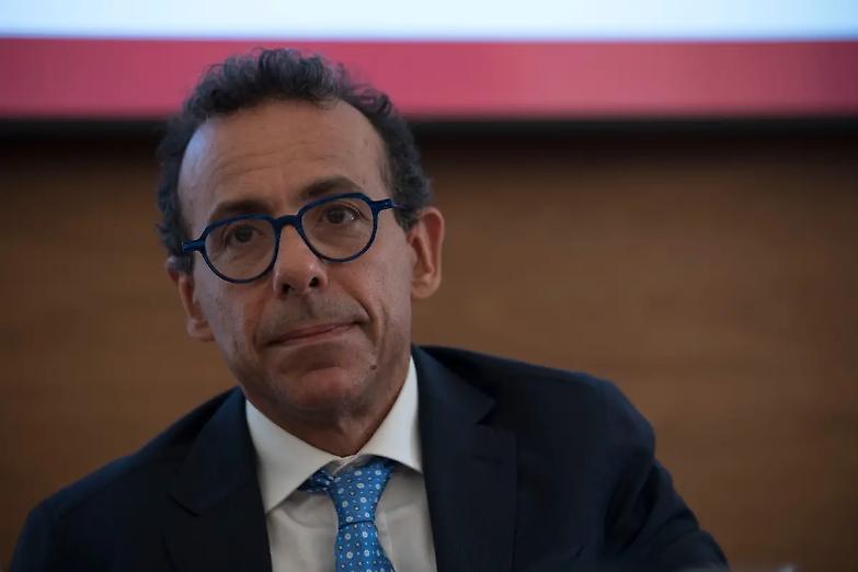 &laquo;Noi italiani paralizzati dal tab&ugrave; delle riforme. Ma la Carta va rivista&raquo;