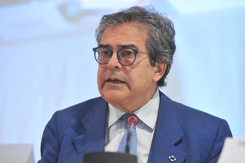 &laquo;Liberiamo i sindaci dall'incubo delle indagini&raquo;. L'appello di Bianco