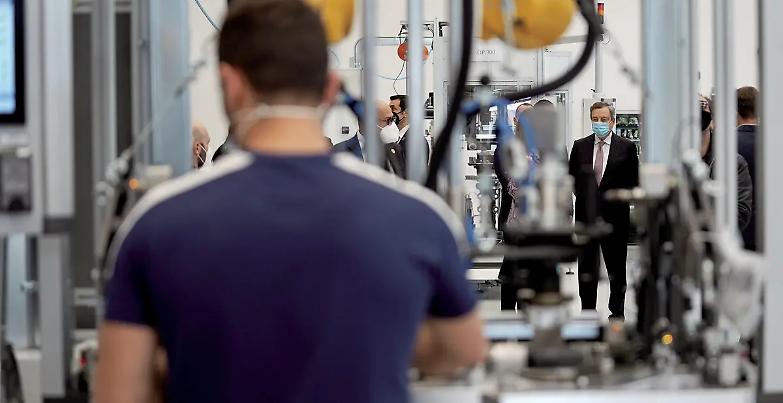 Draghi difende la &ldquo;sua&rdquo; legge Fornero. Come ai tempi dell&rsquo;Ue