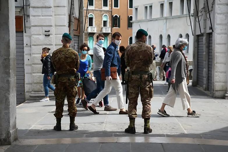 Super green pass, il Friuli anticipa la stretta sui no vax da luned&igrave;