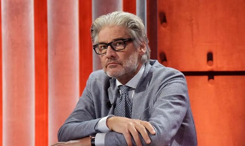 Berlusconi chiude i talk no vax? Del Debbio: "Solo chiacchiere"