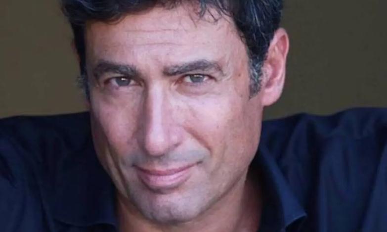 Roma, trovato senza vita l'attore Paolo Calissano