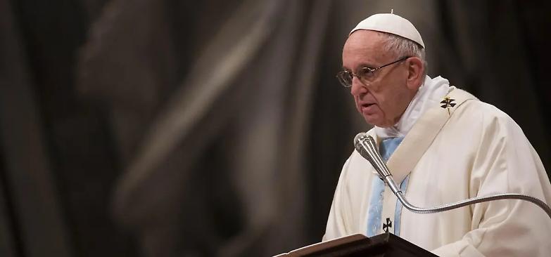 Papa Francesco: &laquo;Basta violenza sulle donne, &egrave; oltraggiare Dio&raquo;