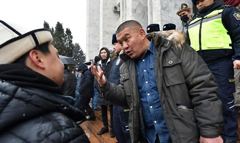 Kazakhstan "normalizzato" con oltre 100 morti e migliaia di arresti