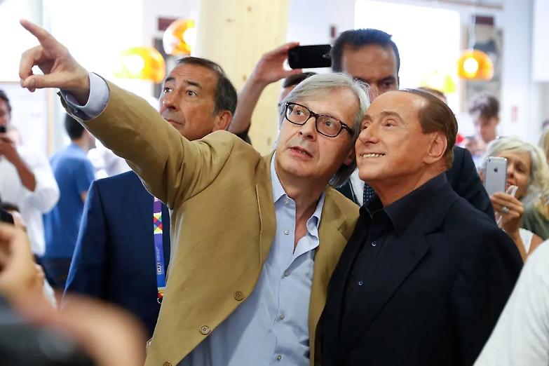 Il telefonino ormai scarico di Sgarbi e la strada di Barlusconi