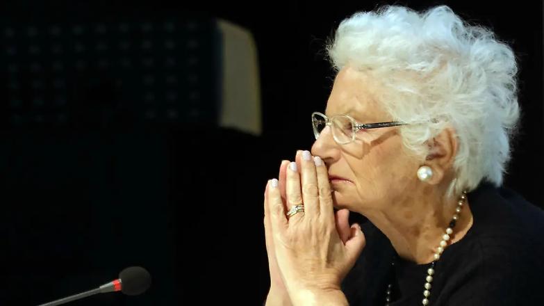 I giallo-rossi optano per la candidatura di bandiera: Liliana Segre