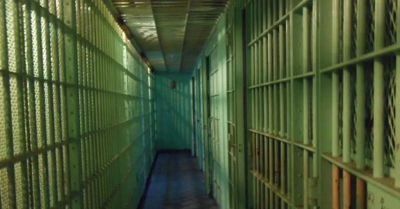 Carcere di Taranto stracolmo: 700 detenuti su 350 posti disponibili