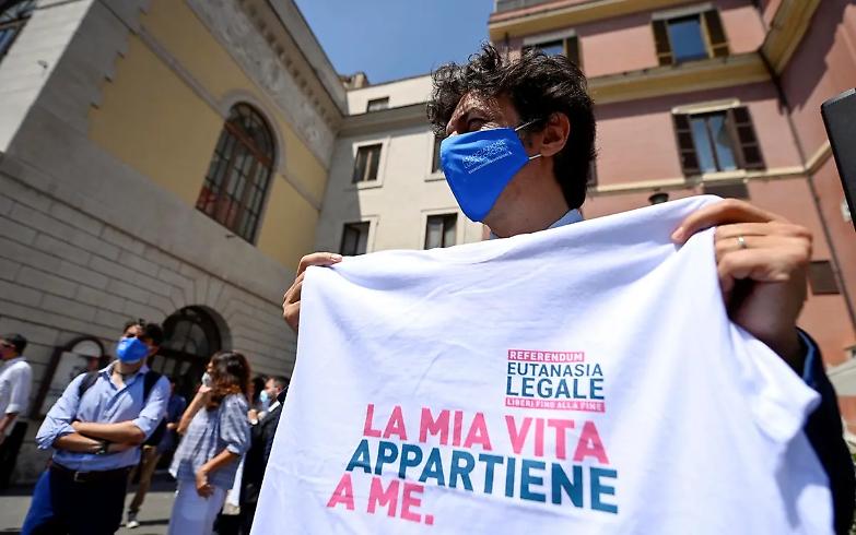 Eutanasia di un referendum: ma la colpa non &egrave; della Consulta