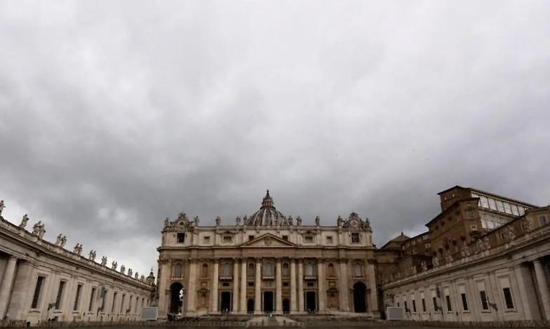 Le accuse infondate contro l'ex segretario di Stato della Santa Sede sul palazzo acquistato a Londra