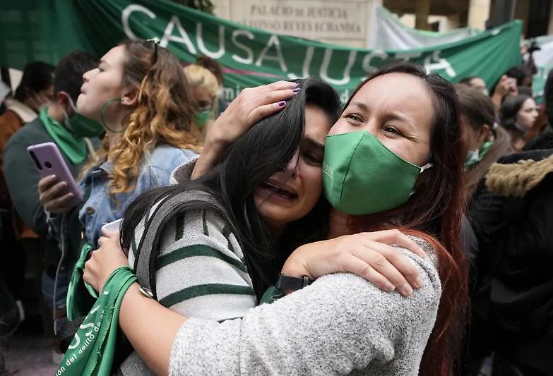Svolta storica in Colombia: l'aborto sar&agrave; depenalizzato
