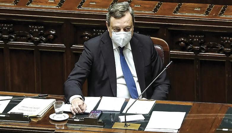 Il governo Draghi annaspa in attesa del prossimo incidente