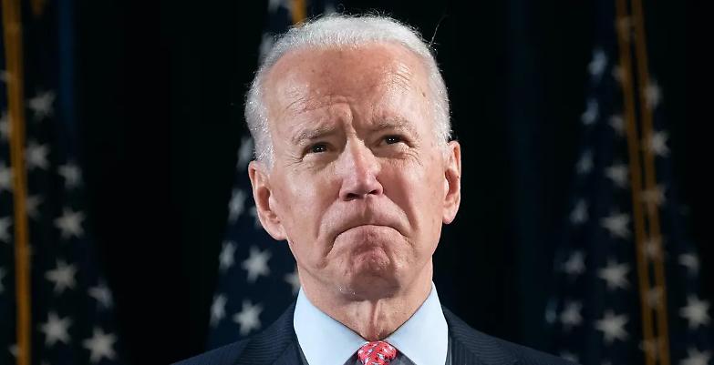 Biden annuncia l&rsquo;embargo al petrolio russo. Ma l&rsquo;Europa non intende seguirlo