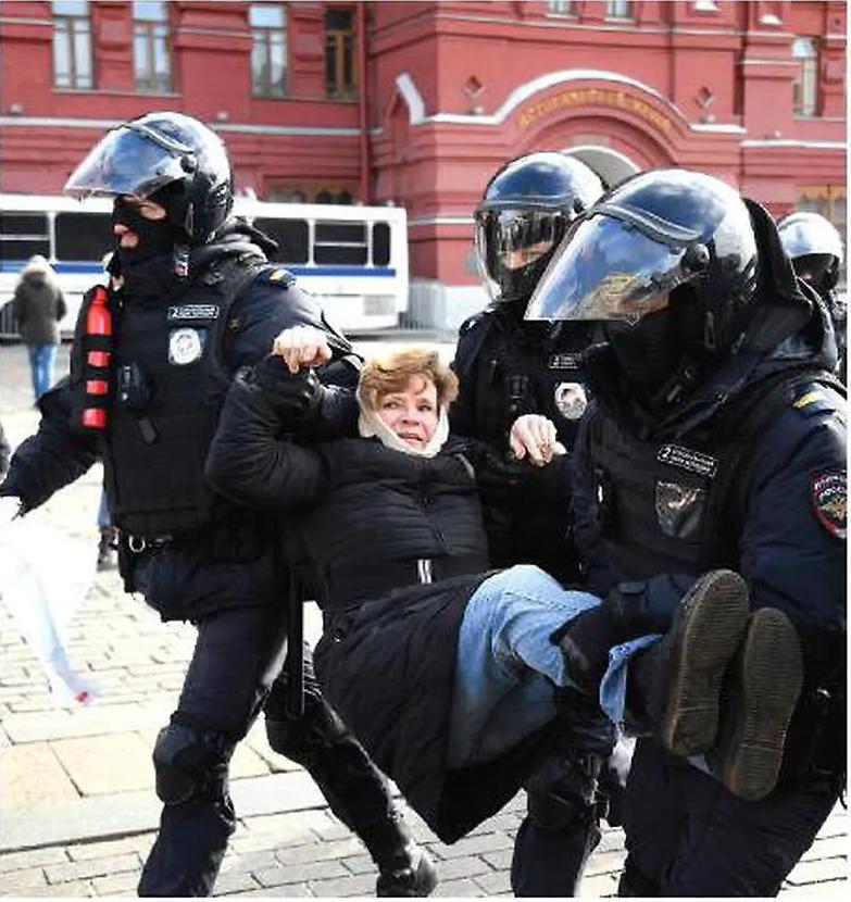 Dissidenti e avvocati in cella C&rsquo;&egrave; una Russia che resiste